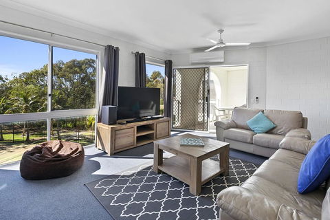 22 The Islander Resort - Accommodation Port Macquarie 0