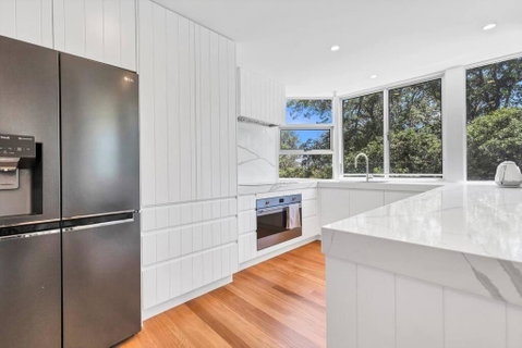 BEACH01- Mooloolaba Beachfront Apartment With Private Pool - Accommodation Port Macquarie 3