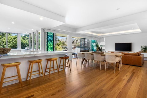 BEACH01- Mooloolaba Beachfront Apartment With Private Pool - Accommodation Port Macquarie 0