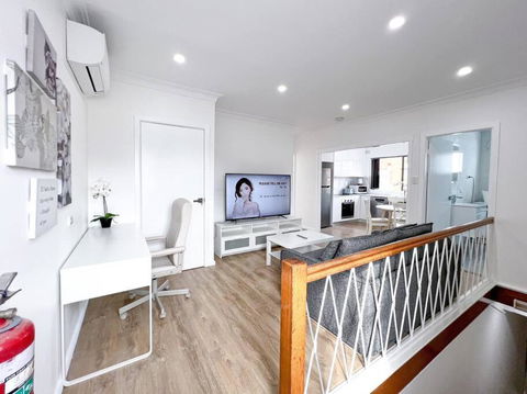 Brand New 2 Bedrooms Apartment In Ingleburn - Accommodation Port Macquarie 3