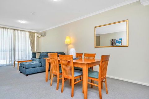 C Mandurah Apartment Resort - Accommodation Port Macquarie 2
