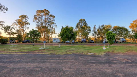 Cunnamulla Tourist Park - Accommodation Port Macquarie 3