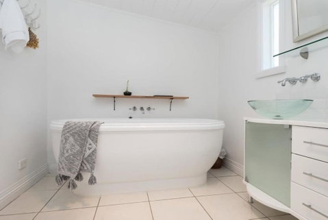 Cute As A Button Cottage In Charming Evandale - Accommodation Port Macquarie 4
