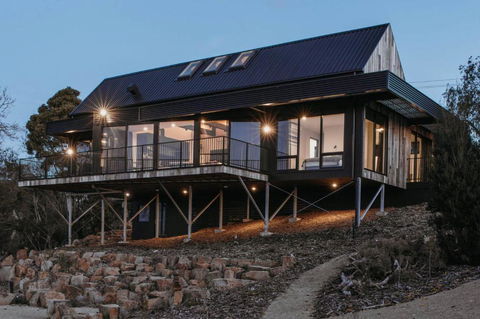 Deviot Boat House - Accommodation Port Macquarie 0