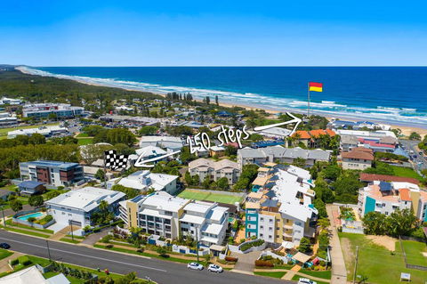 2BR Coolum Beach , Rooftop Terrace, Spa, Tennis, Pool - Accommodation Port Macquarie 2