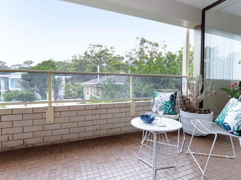3 'Bangalee' 41 Soldiers Point Rd - Fantastic Waterfront Unit With Pool, WIFI & Chromecast - Accommodation Port Macquarie 2