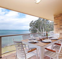 3 'Pelican Sands' 83 Soldiers Point Rd - stunning waterfront unit with magical water views  air conditioning - Accommodation Port Macquarie
