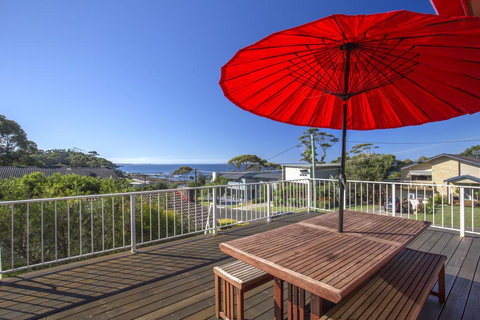 3 Shipton Cres - Heavenly Haven - Accommodation Port Macquarie 0