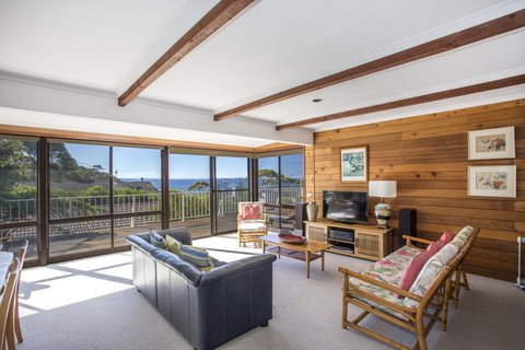 3 Shipton Cres - Heavenly Haven - Accommodation Port Macquarie 1