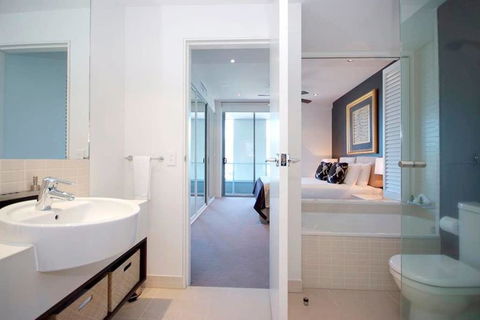 301 Harbour Lights - Accommodation Port Macquarie 1