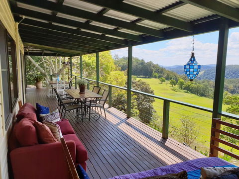 305 Montville - Accommodation Port Macquarie 0
