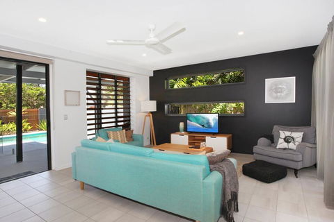 34 Boardrider Crescent, Mount Coolum - Accommodation Port Macquarie 1