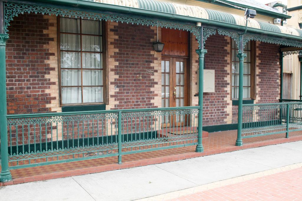 Caveat VIC Accommodation Port Macquarie