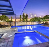 3br Stylish Apt CBD River  City Views SpaSaunaPoolNetflix - Accommodation Port Macquarie