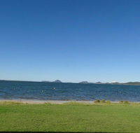 4 'Harbourside' 3-7 Soldiers Point Road - ground floor on the waterfront - Accommodation Port Macquarie