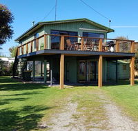 4 Bounty - Accommodation Port Macquarie