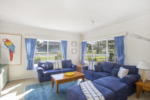 45 Golf Ave - Superb Location - Accommodation Port Macquarie 1
