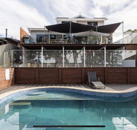 5 bedroom with POOL and Studio Vues Relaxantes - Accommodation Port Macquarie