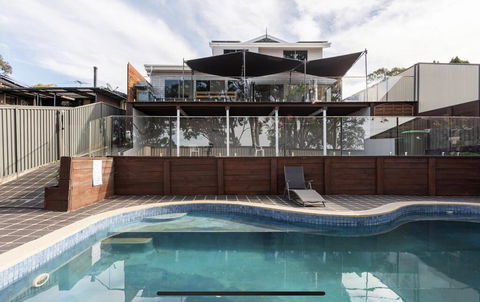 5 Bedroom With POOL And Studio Vues Relaxantes - Accommodation Port Macquarie 1