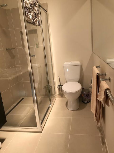 5 Star Room With Own Bathroom - Singles, Couples, Families Or Executives - Accommodation Port Macquarie 2