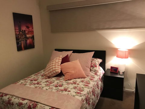 5 Star Room With Own Bathroom - Singles, Couples, Families Or Executives - Accommodation Port Macquarie 0