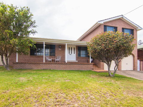 50 Lakeview - Accommodation Port Macquarie 1