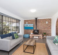 50 Lakeview - Accommodation Port Macquarie