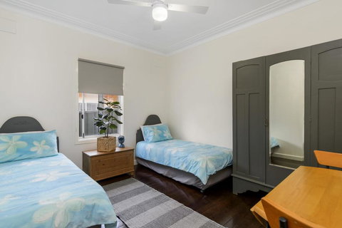 53 Hollingworth Street, Port Macquarie - Accommodation Port Macquarie 2