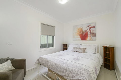 53 Hollingworth Street, Port Macquarie - Accommodation Port Macquarie 0