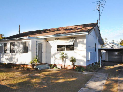 59 Wharf Street Opposite Bowling Club - Accommodation Port Macquarie 0