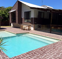 6 Bomburra Court - Rainbow Beach Pet Friendly in great Bush and Beach location - Accommodation Port Macquarie