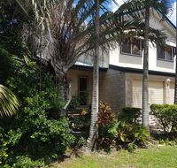 8 Hakea Place - Family Home on a Quiet Street Close to Beach  Shops Pet Friendly - Accommodation Port Macquarie
