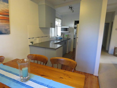 8 Ophir Ave, Ventnor - Accommodation Port Macquarie 2