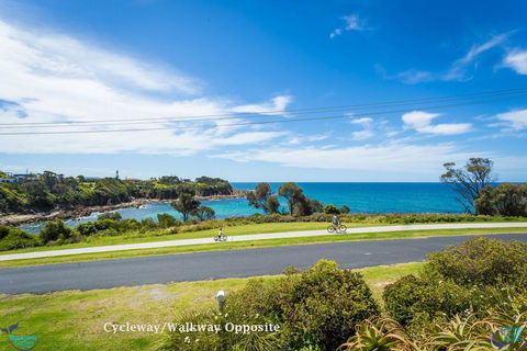 84 Ocean Parade - Accommodation Port Macquarie 3