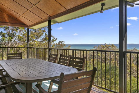 9 Merinda Crescent - Accommodation Port Macquarie 2