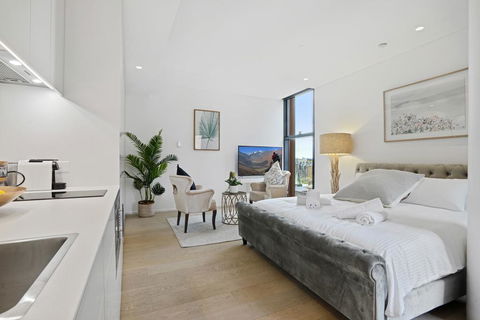 A Luxury Home Hidden In The Urban Oasis - Accommodation Port Macquarie 0