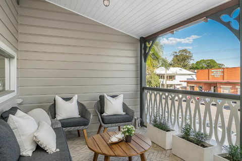A PERFECT STAY - Luxe & Bloom - Accommodation Port Macquarie 1