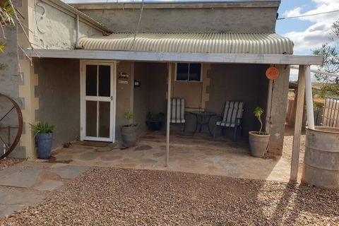 A Real Bush Retreat. Kangas, Emus & Starry Skies. - Accommodation Port Macquarie 2