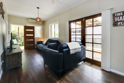 A Reel Teal - Accommodation Port Macquarie 3