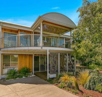 A Wave From it All - Accommodation Port Macquarie