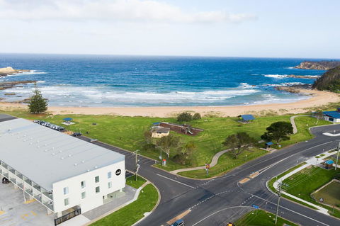 Abode Malua Bay - Accommodation Port Macquarie 0