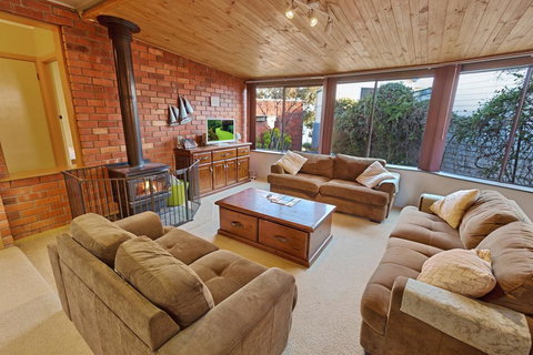 Above Sunset - 100m From The Paynesville Lakes - Accommodation Port Macquarie 2