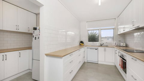 ABSOLUTE BEACHFRONT - FRANKSTON - Accommodation Port Macquarie 2