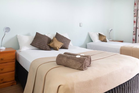 Accommodation On Denham - Accommodation Port Macquarie 3