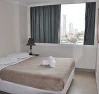 Accommodation Sydney City Centre - Hyde Park Plaza 3 bedroom 1 bathroom Apartment - Accommodation Port Macquarie