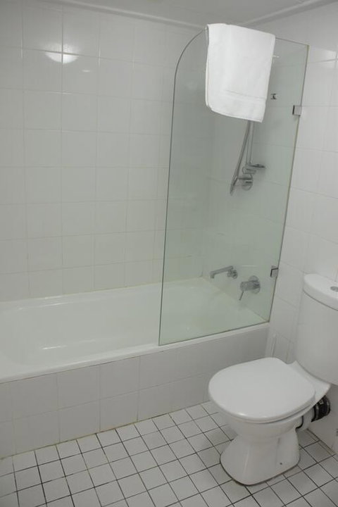 Accommodation Sydney City Centre - Hyde Park Plaza Park View College Street Studio Apartment - Accommodation Port Macquarie 3