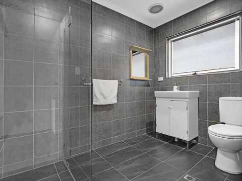 Adelaide Holiday Homes - Accommodation Port Macquarie 1