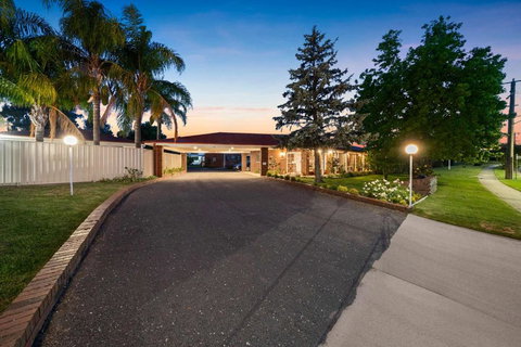 Econo Lodge Border Gateway Wodonga - Accommodation Port Macquarie 4