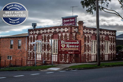 Diamond House Heritage Restaurant And Motor Inn - Accommodation Port Macquarie 0