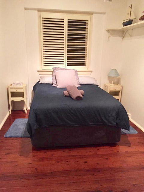 Double Bay Harbour-front Apartment With Stunning Views - Accommodation Port Macquarie 4